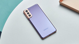 Samsung представил трио флагманских смартфонов