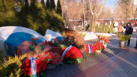 Новодевичье кладбище: как вспоминают Бориса Ельцина