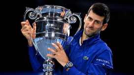 Теннис Новак Джокович получил приз лучшего игрока АТР