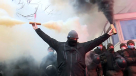 Ракеты, пушки и националисты. Киев опять готовится к воображаемым битвам