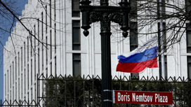 США не дали забрать высылаемых российских дипломатов