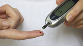 Сегодня людям с диабетом приходится постоянно проходить ряд дискомфортных процедур, чтобы контролировать течение заболевания.