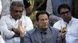 Экс-премьер Пакистана Имран Хан вышел на свободу под залог