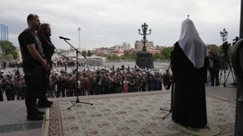 Байкеры подарили патриарху Кириллу икону из Черногории