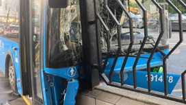 Очевидцы сняли последствия аварии с автобусом в Химках