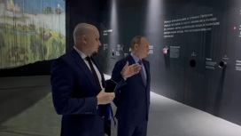 Президент России побывал на выставке, посвященной Петру I