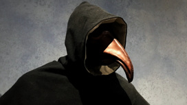 Начиная с XVII века у европейских врачей, лечивших бубонную чуму, появился узнаваемый защитный костюм с маской, похожей на птичью голову.