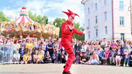 В Перми открылся фестиваль уличных театров "Флюгер"
