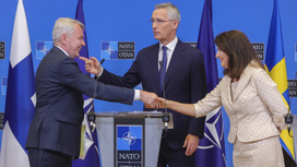 Швеция и Финляндия могут еще долго быть неполноценными членами НАТО