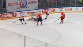 В Москве прошел благотворительный гала-матч сборной России по следж-хоккею