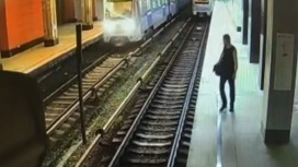 Пассажир сократил путь в московском метро за 20 тысяч рублей