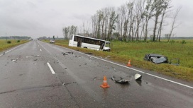 Рейсовый автобус попал в ДТП под Красноярском, двое погибших