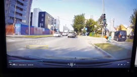 Агрессивный водитель напал на женщину с ребенком в Новосибирске