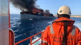 В Испании сгорела 45-метровая яхта итальянского миллионера