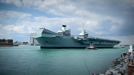 Флагман британских ВМС "Принц Уэльский" отправляется на ремонт