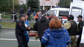 По убитым в школе Ижевска скорбит вся Россия