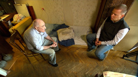 Друг оставил московского пенсионера без жилья