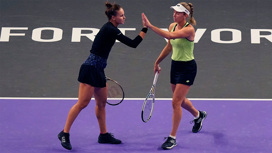 Кудерметова и Мертенс сыграют в финале парного WTA Finals