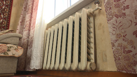 За отопление платят, но все равно холодно. Жители дома на улице Белинского в Пскове обратились за помощью
