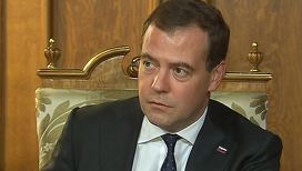Медведев поздравил с юбилеем народного артиста России Валерия Хлевинского