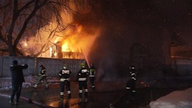 Число погибших при пожаре на складе в центре Москвы выросло до семи