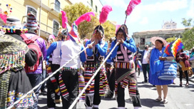 Боливия празднует день принятия новой конституции