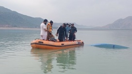 10 детей и молодых людей погибли из-за перевернувшейся лодки в Пакистане