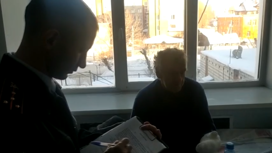 Провалившегося под лед раненого пенсионера спасли новосибирские полицейские