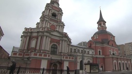 В храме святых апостолов Петра и Павла в Москве реставрируют живопись XVIII века