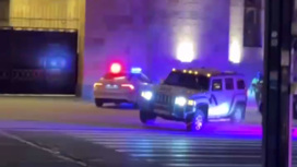 Кадры полицейской погони со стрельбой в центре Еревана попали на видео