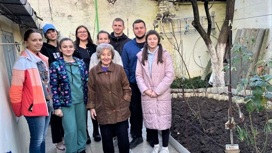 Волонтеры Новороссийска опекают 80 пенсионеров
