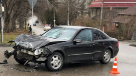 В Кисловодске житель Ингушетии на иномарке устроил аварию на перекрестке