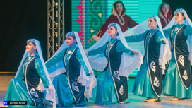 Песни разных народов прозвучали со сцены дворца "Авангард" в Томске