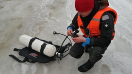 Ивановские водолазы участвовали в поисках провалившихся под лед на Волге в Ярославской области людей