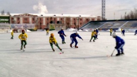 В Архангельске стартовал турнир по хоккею с мячом среди юных спортсменов