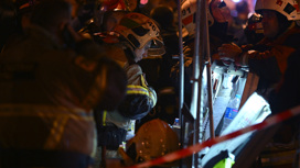 11 человек спасли на пожаре в жилом доме в центре Москвы