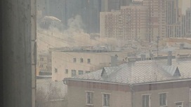 Жилой дом загорелся в центре Москвы