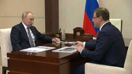 Азаров доложил Путину о делах на "АвтоВАЗе"