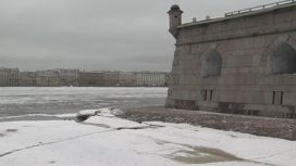 Стены Петропавловской крепости готовят к реставрации