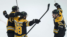 "Бостон Брюинз" продолжает бить командные рекорды НХЛ
