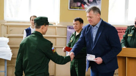 Из Астрахани на срочную службу отправились первые 30 призывников