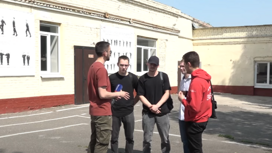 Оренбургские студенты вернулись из Луганска