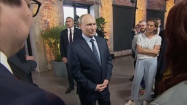 Президент Владимир Путин посетил Центр конструктивизма "Зотов"