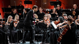 Летний музыкальный фестиваль в Сириусе открыли концертом молодежного симфонического оркестра