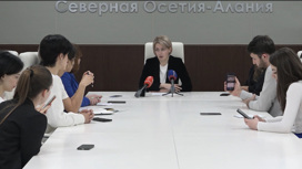 Министр труда и соцразвития Алина Айдарова ответила на вопросы журналистов