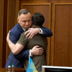 Теплый прием: Дуду встретили в Киеве как национального героя