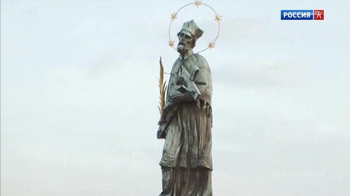 В Музее истории религии реставрируют фигуру чешского святого Иоанна Непомука