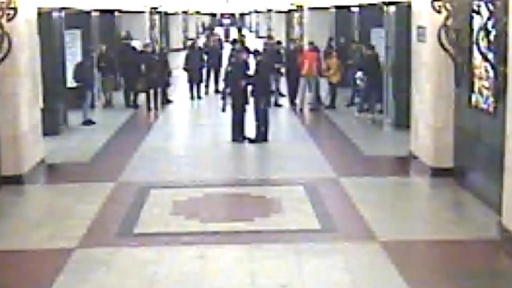 Подозреваемого в нападении на вдову Градского вычислили по камерам в метро