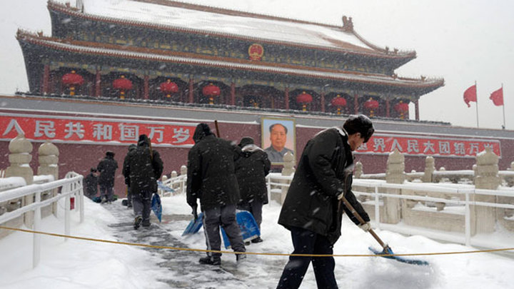 Какой бывает китай. Зима в Пекине. Снег в Китае. Пекин снегопад. Зима в Китае Пекин.