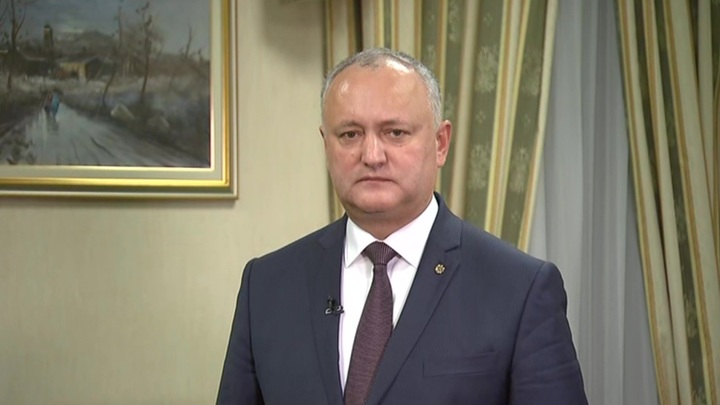Молдавская прокуратура просит посадить Додона на 30 суток